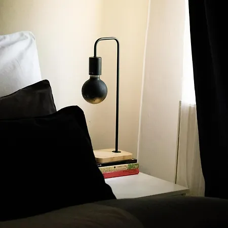 Cozy Studio In New Town With Disney+ * Prague